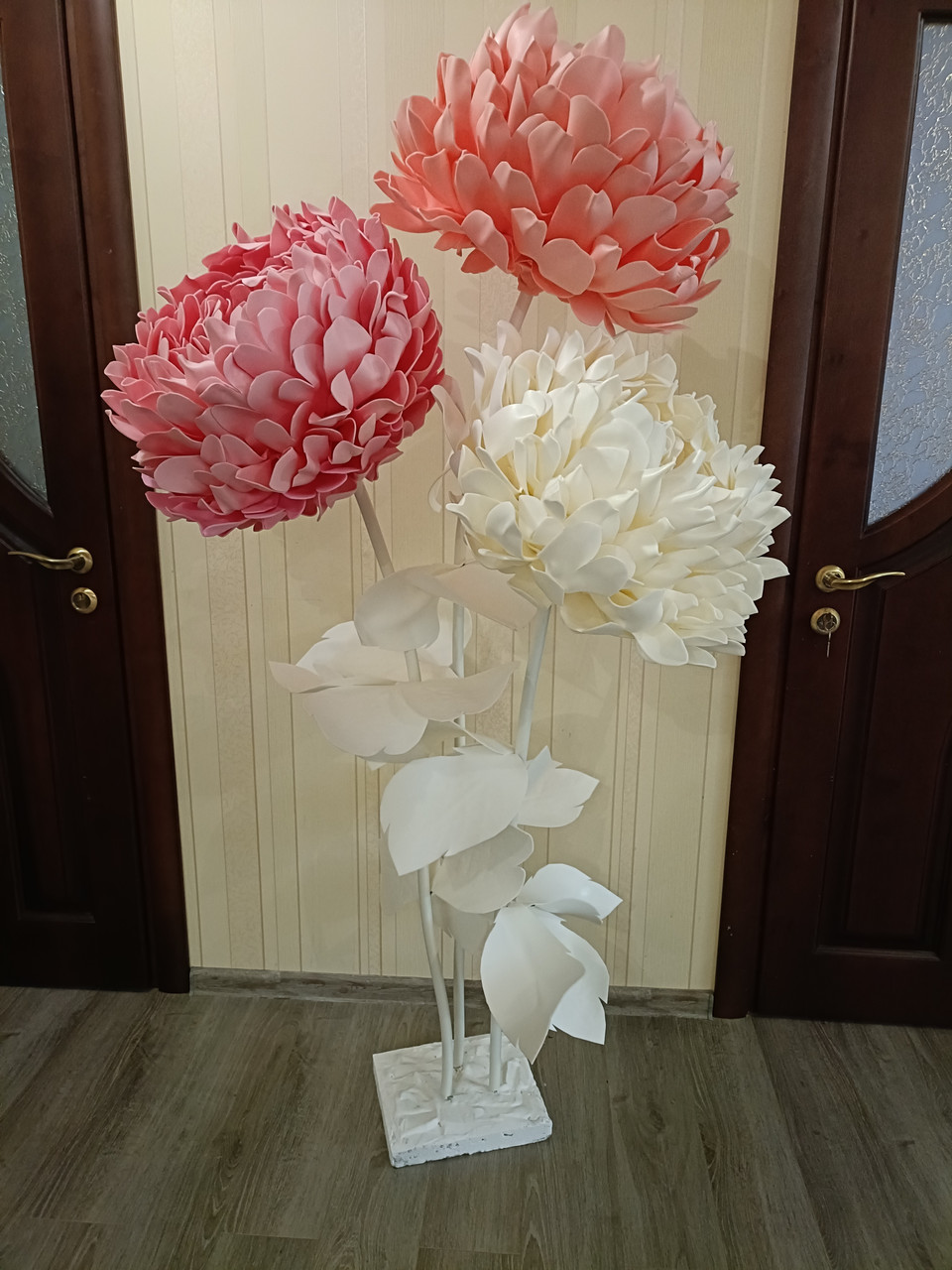 Квіти піони, ростові великі квіти, піони з ізолону - Зображення 3