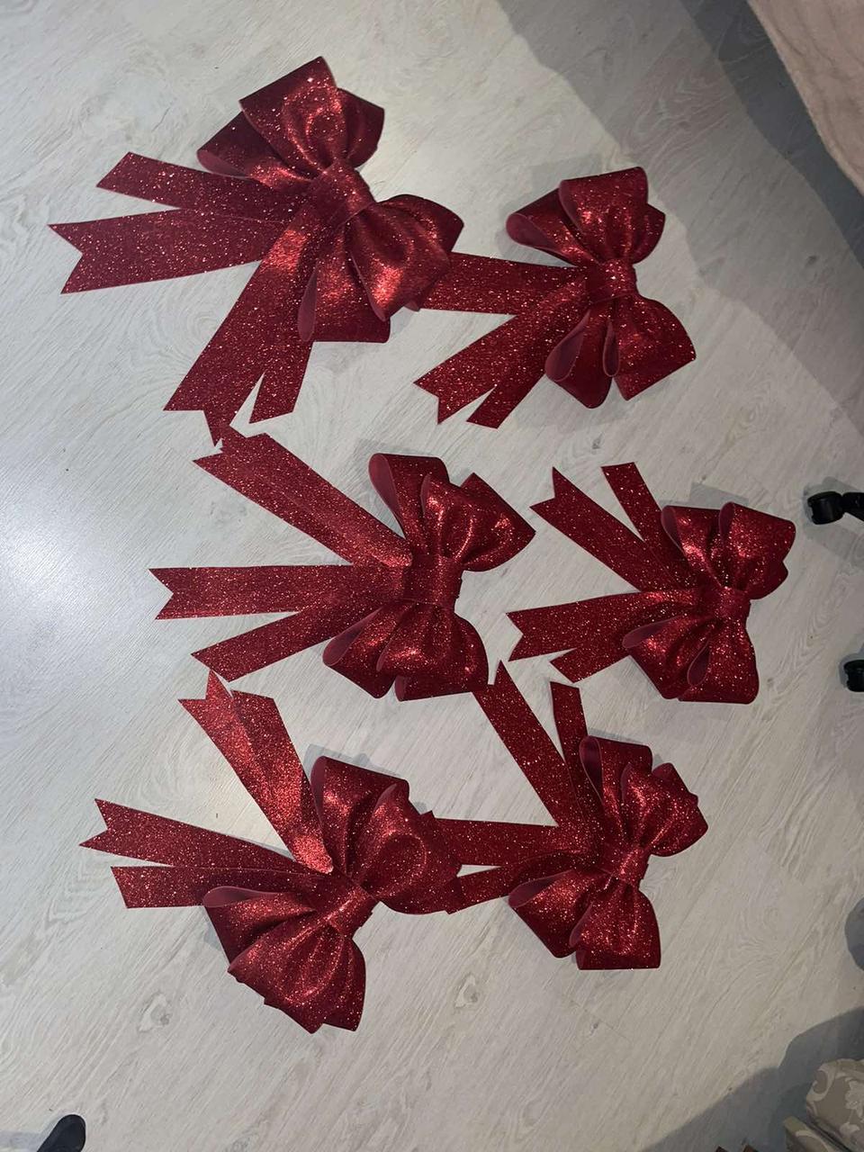 Готова святкова гірлянда з хвої та червоних глітерних бантів (вологостійка, ціна за 1 метр) - Зображення 6