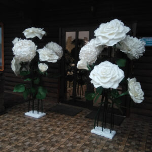 Важка бетонна стійка-основа на 6 ростових квітів (5 кг, 30х25 см, біла/зелена)