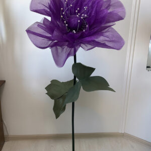 Велика ростова квітка з органзи на стійці (висота 160 см, діаметр 60 см)